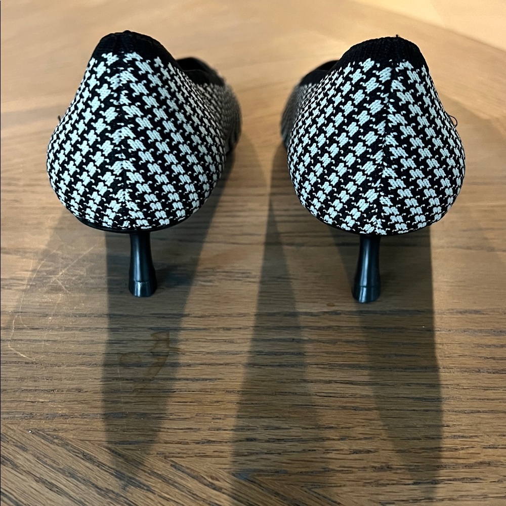 Vivaia Stella Black Houndstooth Kitten Heel Size 5.5/6 - Picture 9 of 9